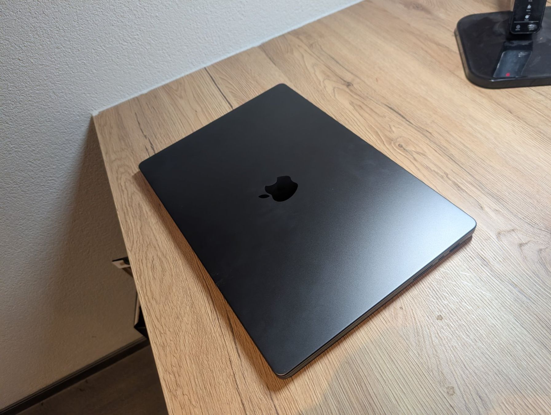 Apple Notebooks: MacBook Pro 16" M5 Pro 18C CPU/20C GPU/1 TB/48 GB / SpaceBl. – Neu (gemäss Beschreibung) aus Schwarzenegg von clasa_gmbh 2
