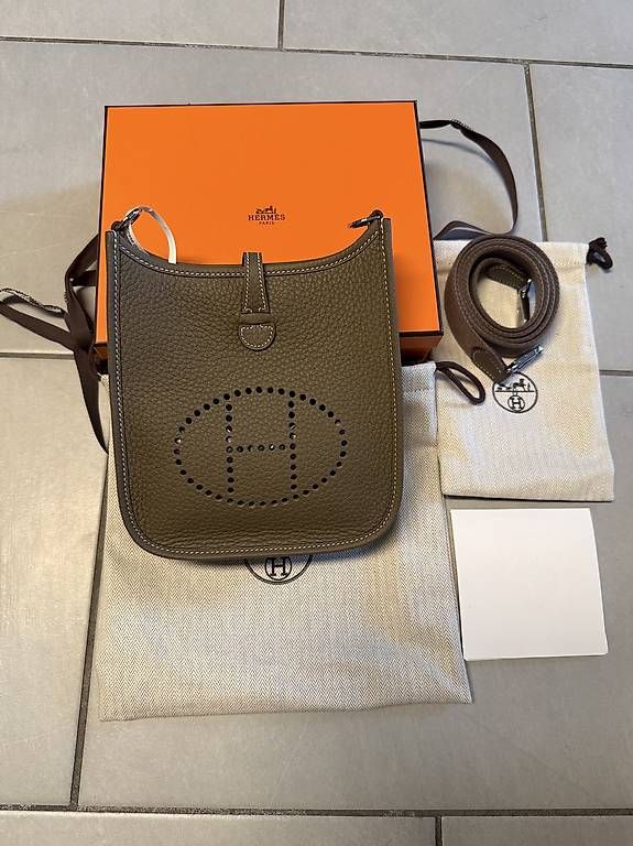 Taschen für Damen: Hermès Evelyne 16 Amazone - Etoupe - NEU – Neu und originalverpackt aus Wallisellen von Leilyc 1