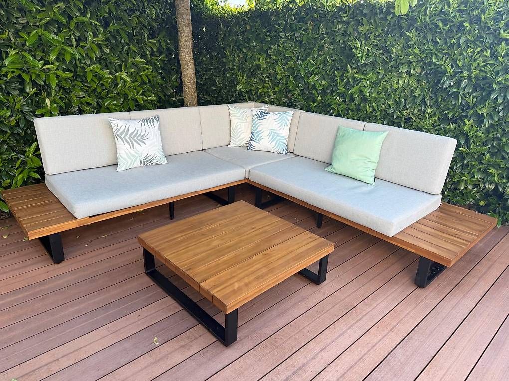Divani: Neue Lounge mit Tischli – Usato da Breitenbach venduto da flo_6llh