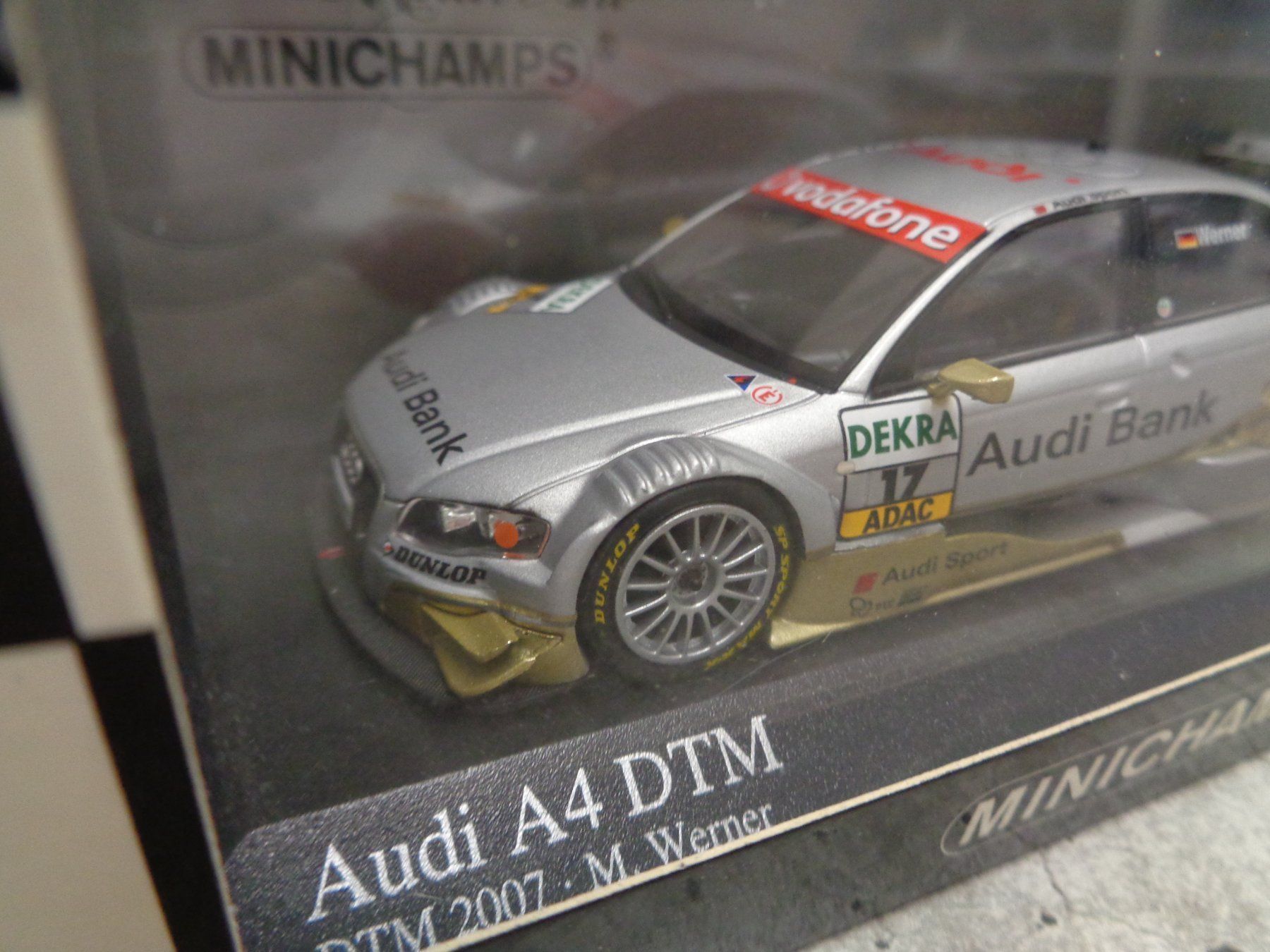 Audi Modellini d'auto: Minichamps 1:43 Circuit Audi A4 DTM – Nuovo e nell'imballaggio originale da Reconvilier venduto da rallycar 1