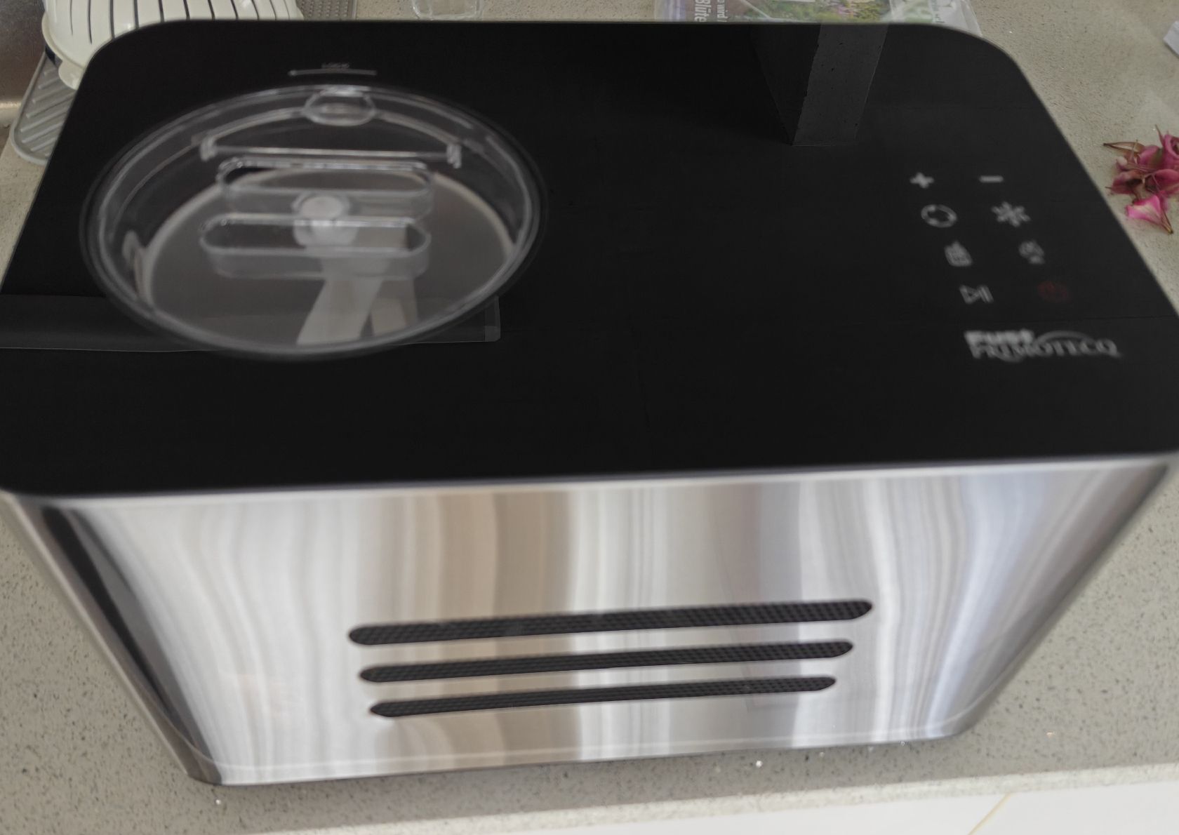 Primotecq Elettrodomestici da cucina: Glacé Maschine - Primotecq – Usato da Matzingen venduto da Boergch