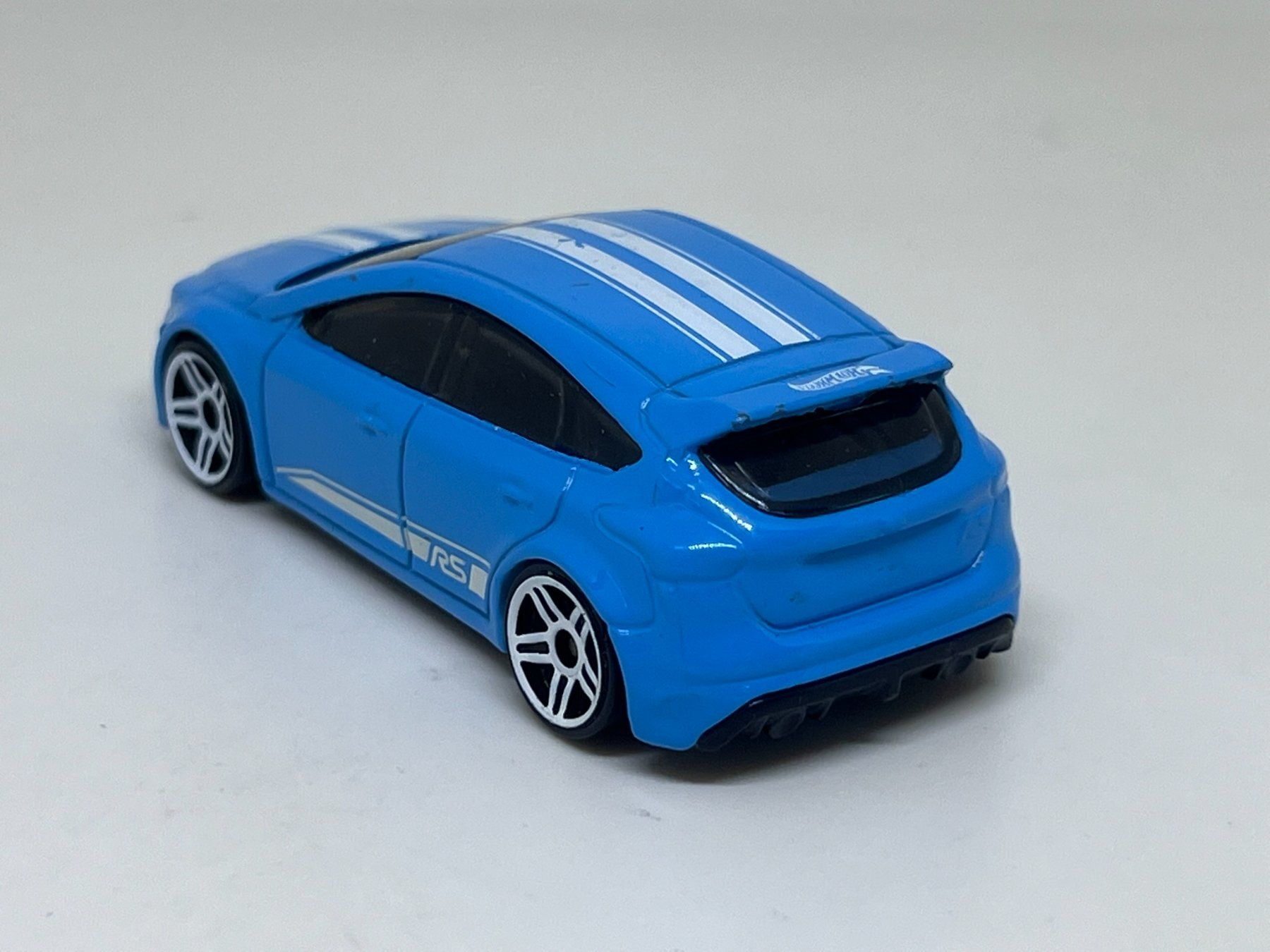 Hot Wheels Modellini d'auto: Hot Wheels Ford Focus RS #447 – Usato da Wildegg venduto da LaaBoutique 2