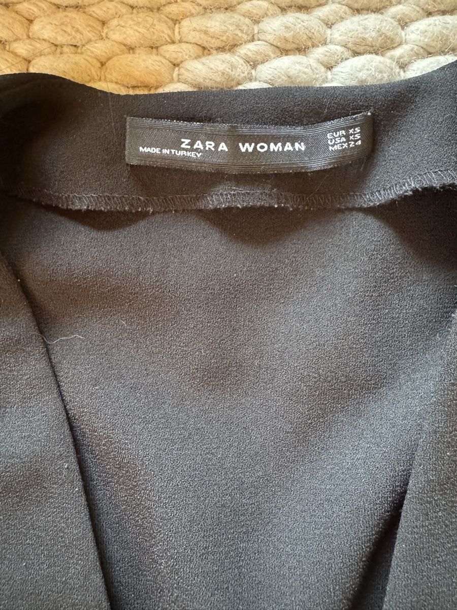 Zara Vestiti: ZaraKleid – Usato da Ebmatingen venduto da F.Bullet