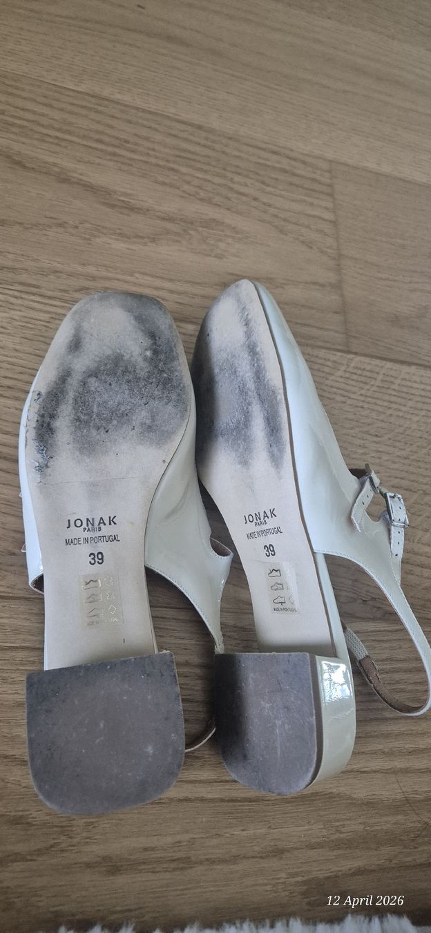 Jonak Damenschuhe: Sandales singleback Jonak T 39 Blanc verni – Gebraucht aus Zürich von mor_9ptn 4