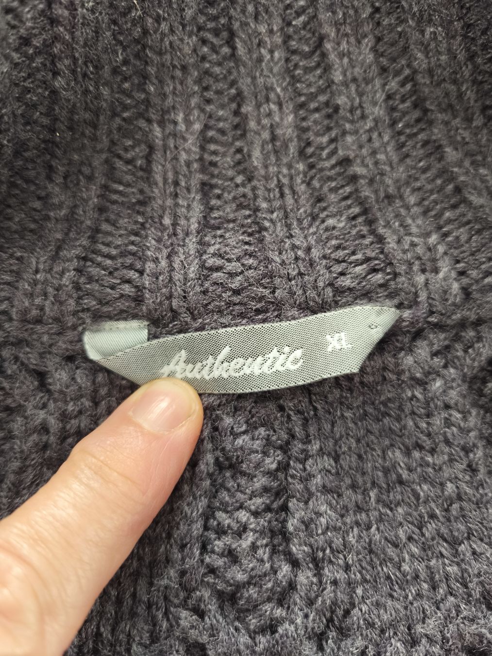 Giacche: Pullover, Grau, Grösse XL, Gebraucht, 100% Polyacryl – Usato da Wohlen AG venduto da art_9qvl 2