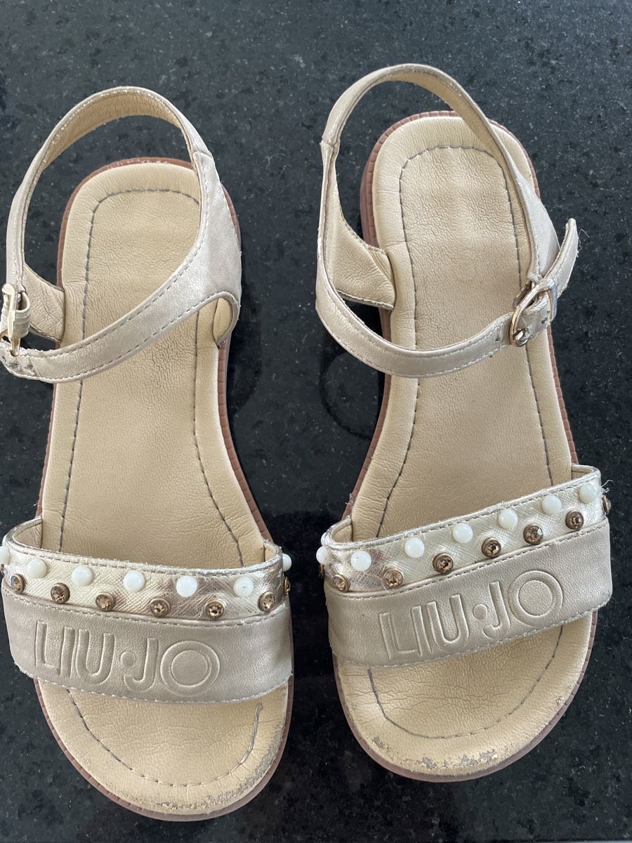 Liu Jo Chaussures filles: Sandalen Madchen Liu Jo – D'occasion à Spreitenbach par bea_wrh6