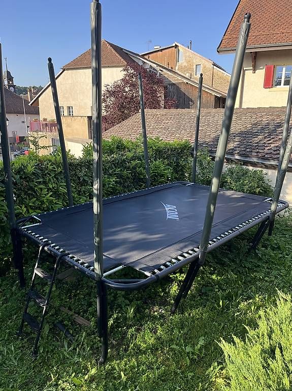 Trampolini: Trampoline haut de gamme Acon 13 HD – Usato da Ferreyres venduto da cafefos 1