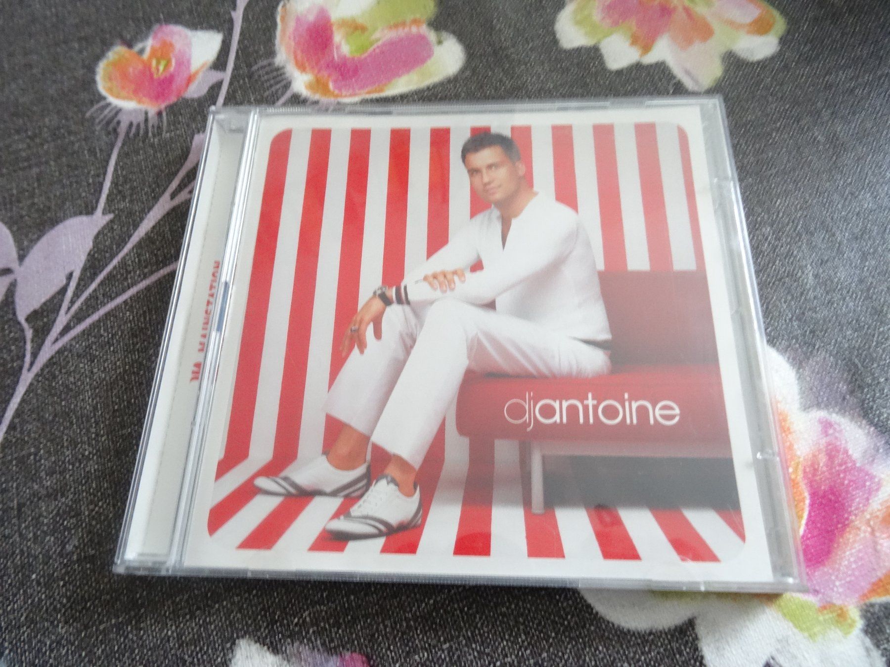 CD: Housesession mixed by DJ Antoine CD – Usato da Olten venduto da Disc-Ausverkauf