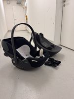 Cybex Cloud G i-Size Plus + Base G Isofix, Moon Black (2025)
