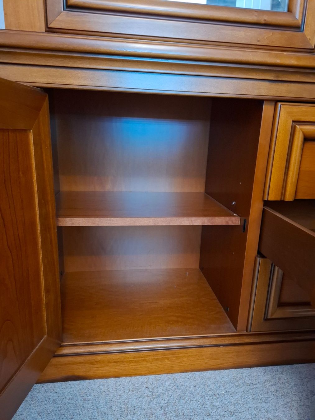Vetrine: Vitrine aus Holz/Glas – Usato da Ottikon b.Kemptth. venduto da sar_x5mr 2