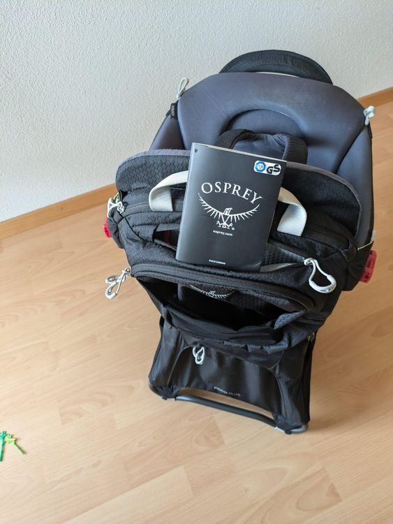 Osprey Porte-bébés ventraux & dorsaux: Kindertrage Osprey Poco Plus schwarz gebraucht – D'occasion à Volketswil par huzh 1