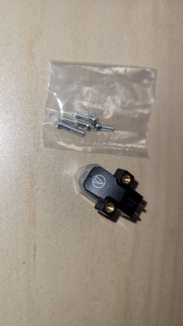 Audio Technica Tourne-disques: Audio Technica AT-VM95E – Neuf avec emballage d'origine à Kirchdorf BE par Duschlampe 2