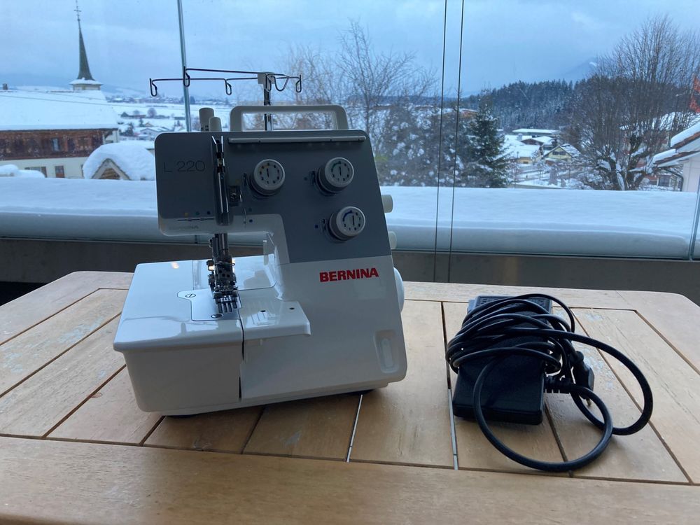 Bernina L220 Coverlock Kaufen auf Ricardo