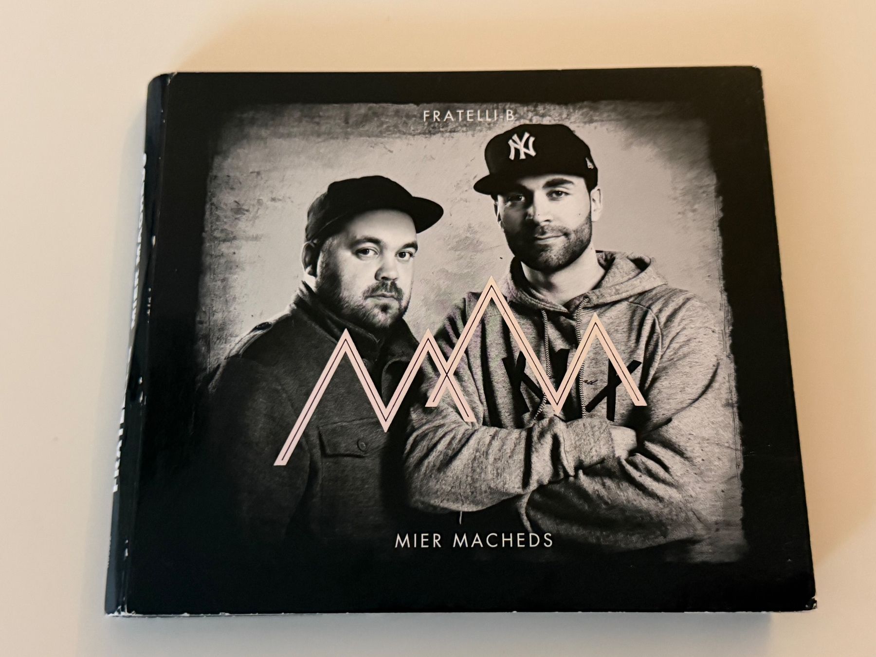 CD: Fratelli-B - Mier Macheds - CD - – Usato da Altstätten SG venduto da sheamus