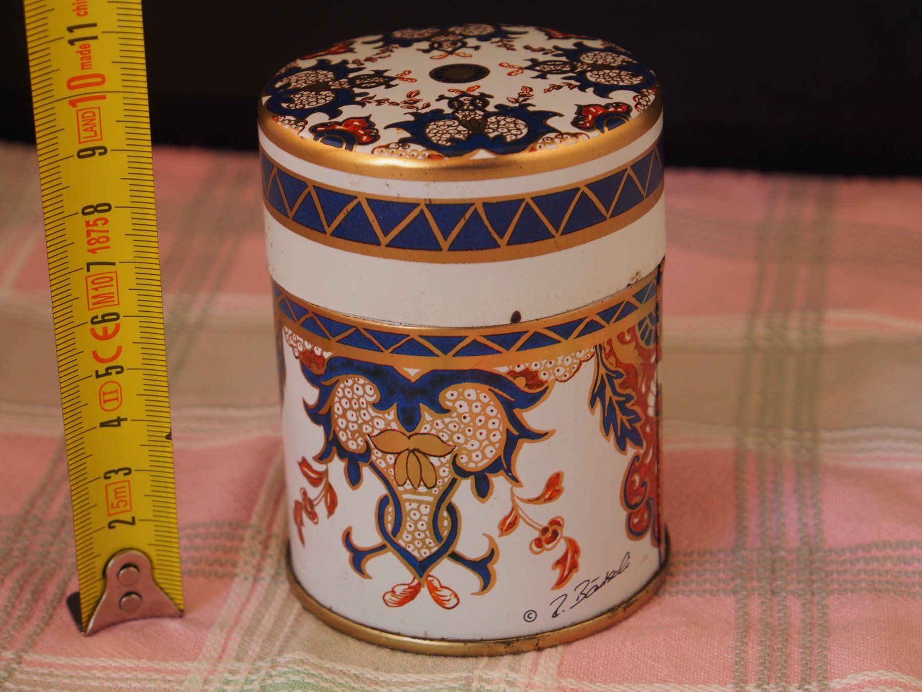 Barattoli: Boite en fer blanc décorée vintage Bäseli? – Usato da Ovronnaz venduto da Etagne68 6