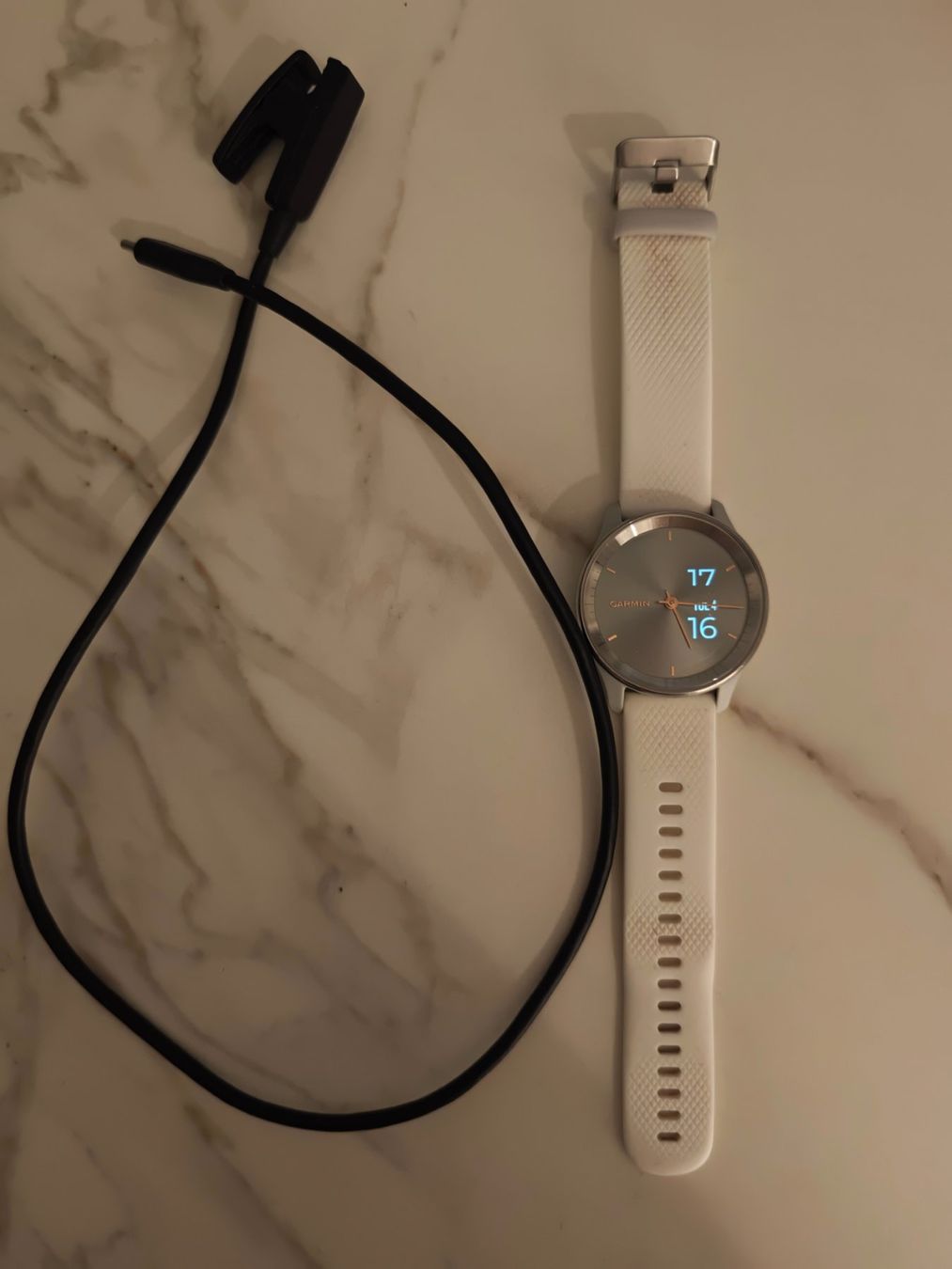 Garmin Smartwatch: Garmin Vivomove Trend – D'occasion à Münsingen par Bacita 1