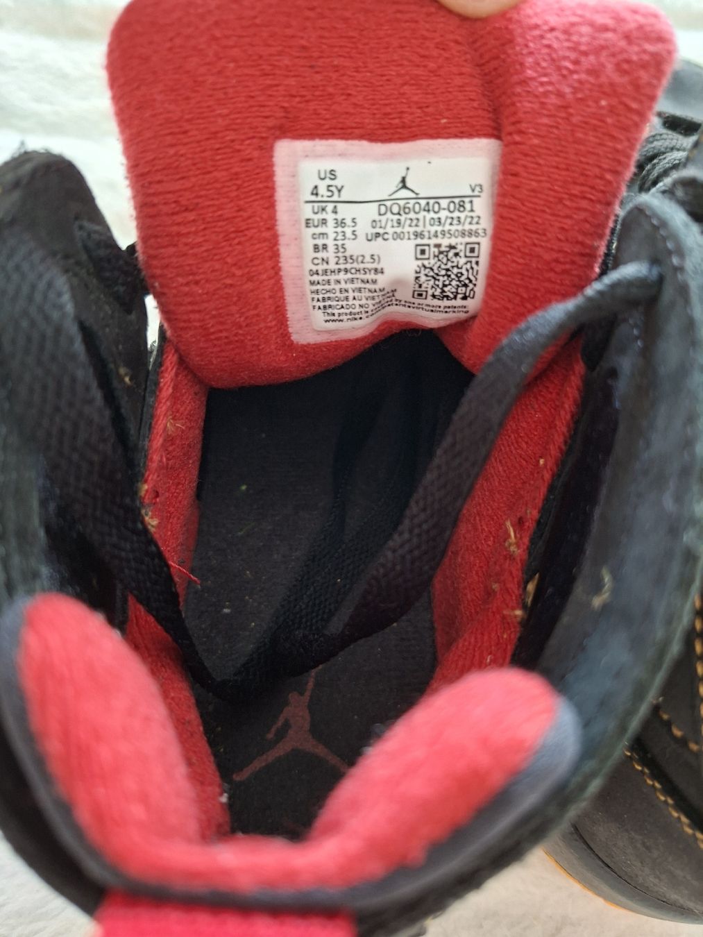 Jordan Damenschuhe: Baskets Jordan 7 noir rouge  pointure 36.5  – Gebraucht aus Renens VD von ser_j2fn 3
