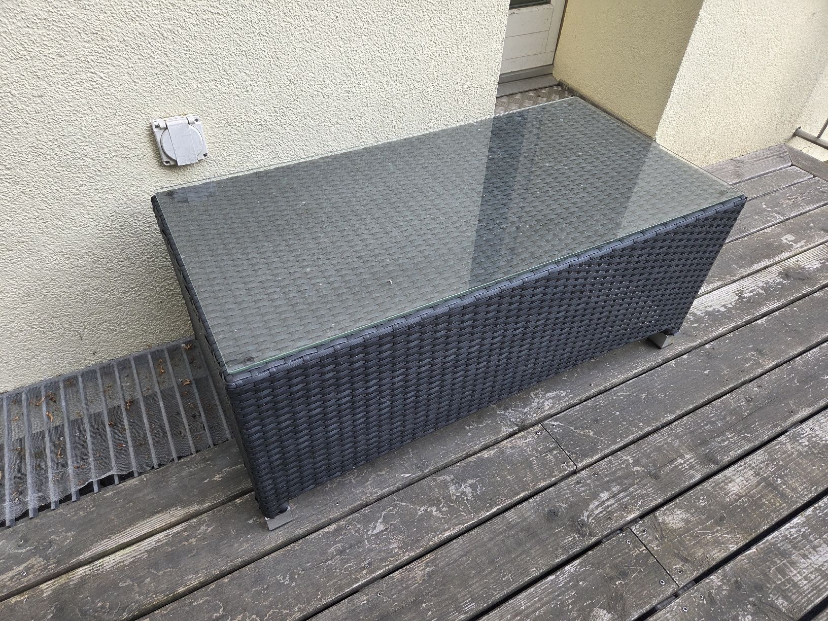 Tische: Garten Lounge Tisch mit Glasplatte – Gebraucht aus Suhr von MTBrack