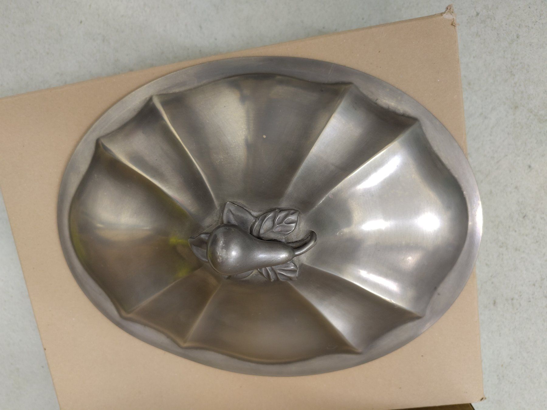 Servierplatten: Zinndeckel – Gebraucht aus Uerikon von Rudel99
