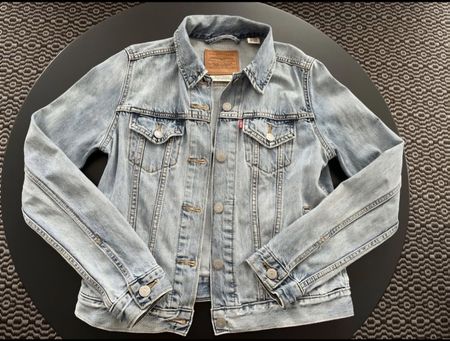 Veste Levis femme taille S comme neuve