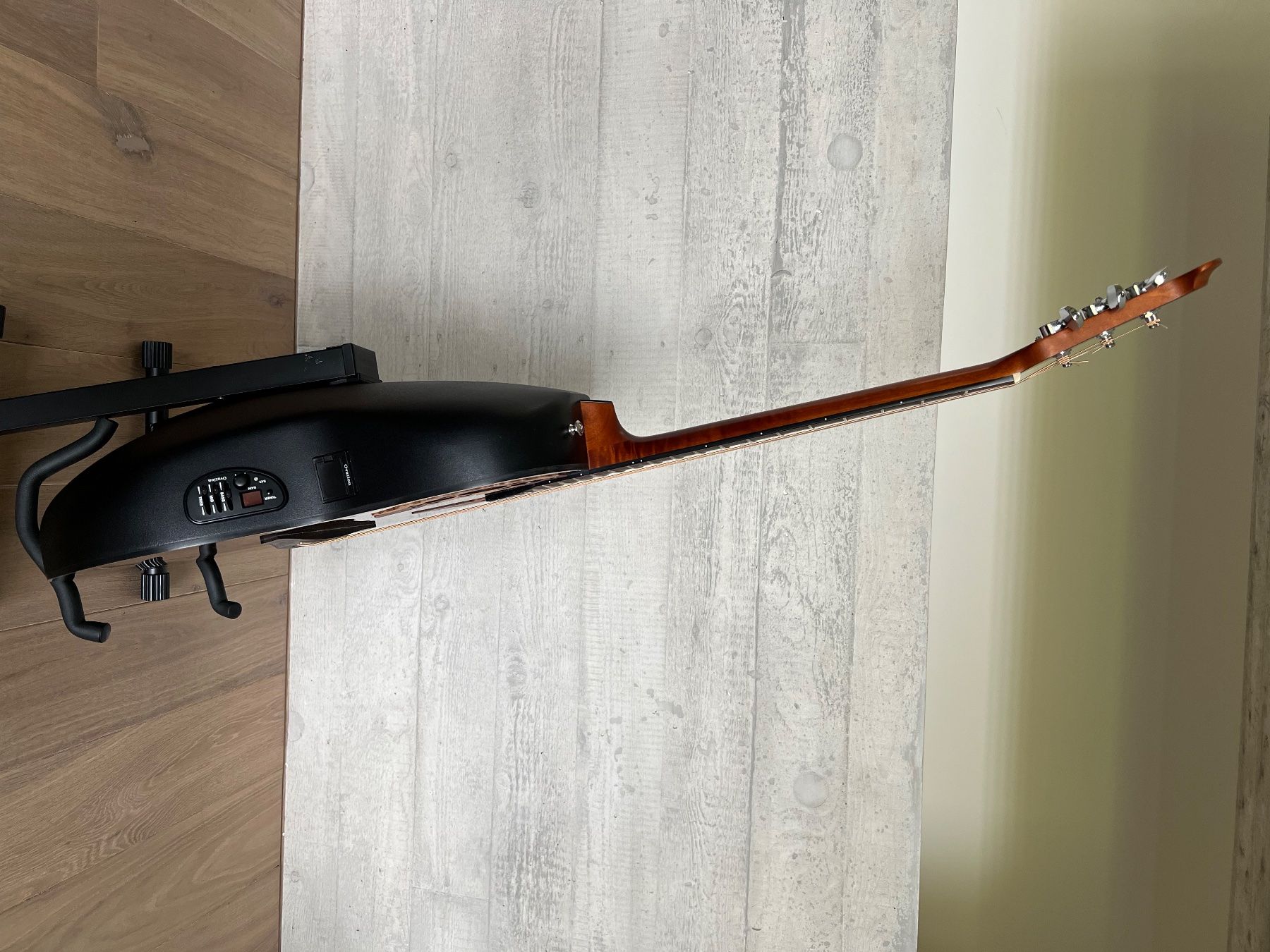 Ovation Strumenti musicali: Chitarra Ovation CE44P (Celebrity Elite Plus) – Usato da Morbio Inferiore venduto da aat_gzq2 3