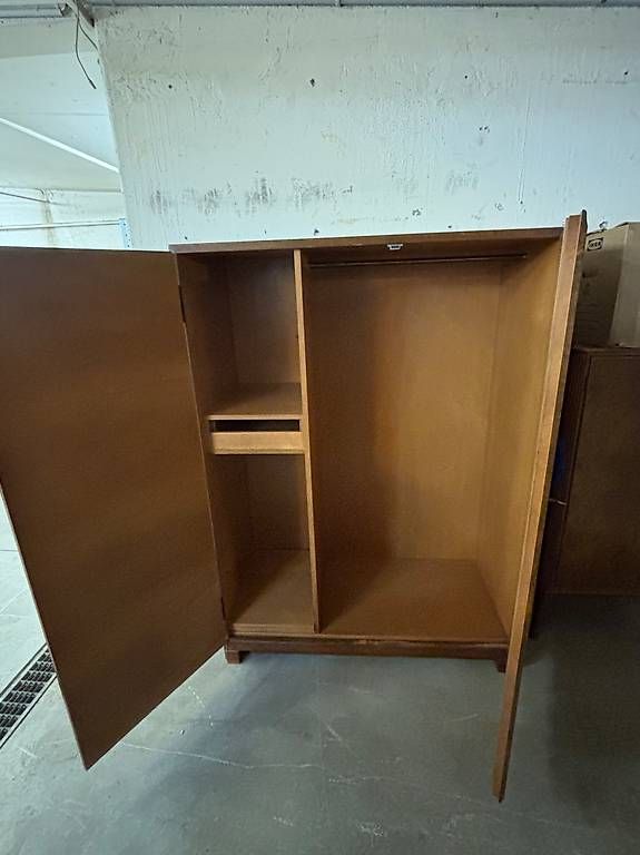 Armoires: Schrank – D'occasion à Pratteln par alp_wxw9