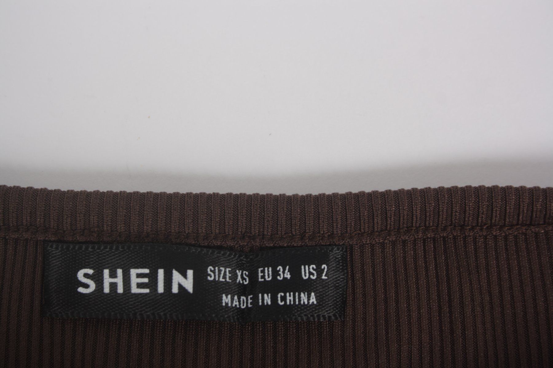 Shein Tops: SHEIN Neckholder Top braun XS – Gebraucht aus Zollikofen von Restwert_Zollikofen 5