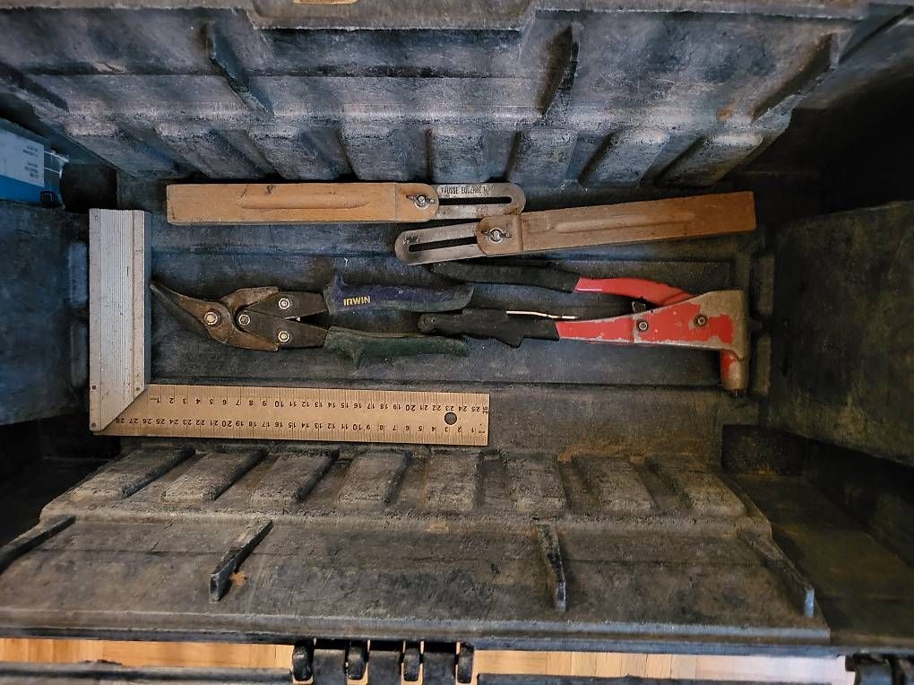Tutti gli attrezzi: Caisse à outils  – Usato da Carouge GE venduto da pat_9j5k 2