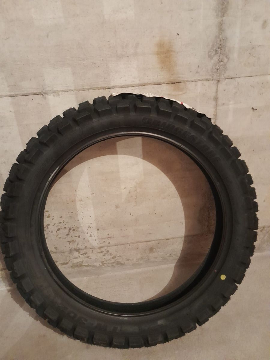 Pneumatici & Ruote complete: Motorrad Reifen VB – Nuovo e nell'imballaggio originale da Kirchberg BE venduto da bur_2dvx 1