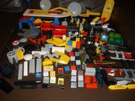 (7) LEGO RÄDER-PNEU UND MEHR ..CA. 240 STK.
