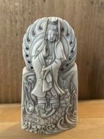 Figur, schöne Relief Schnitzerei einer Gottheit