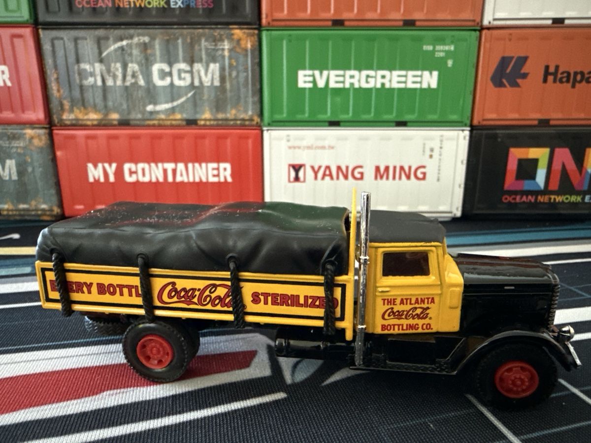 Coca-Cola Modellini d'auto: Coca-Cola LKW Oldtimer 1939 – Usato da Basel venduto da Zomeg 2