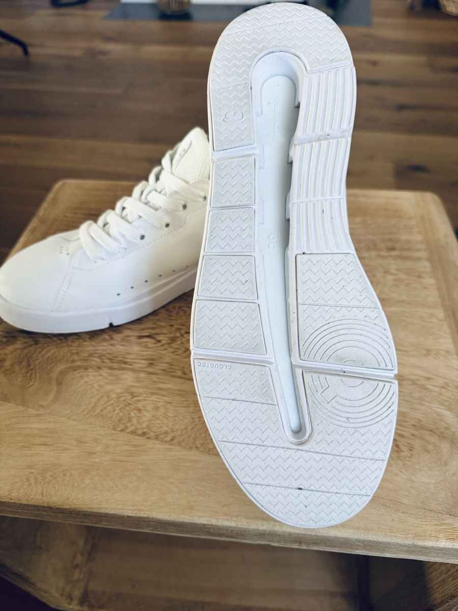 On Chaussures femmes: ON Sneaker  – Neuf (Voir description) à Dörflingen par dan_t76d 2