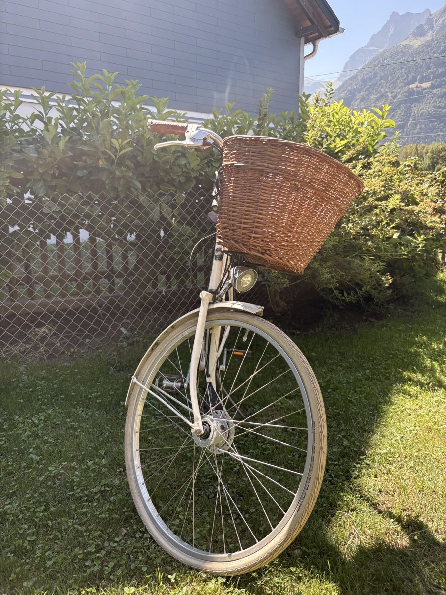 Biciclette: Pashley Damenrad weiss mit Korb – Usato da Altdorf UR venduto da nemio.shop 3