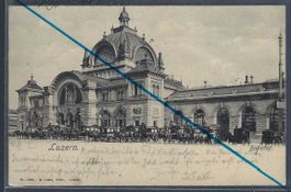 Luzern. Bahnhof. Pferdehoteltaxi.