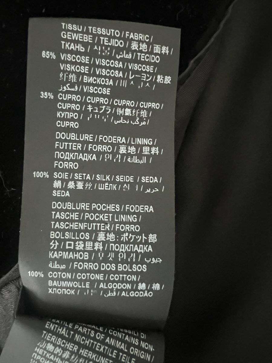 Saint Laurent Completi: SAINT LAURENT Velours, neu mit Etikett – Nuovo e nell'imballaggio originale da Zürich venduto da ReStyle. 7