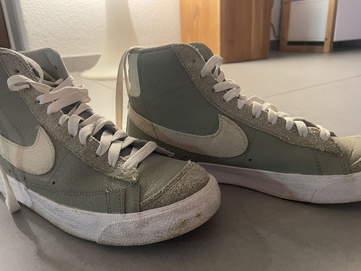 Nike Scarpe da uomo: Nike Blazer Mid 77 Gr. 40 – Usato da Niederuzwil venduto da sifel