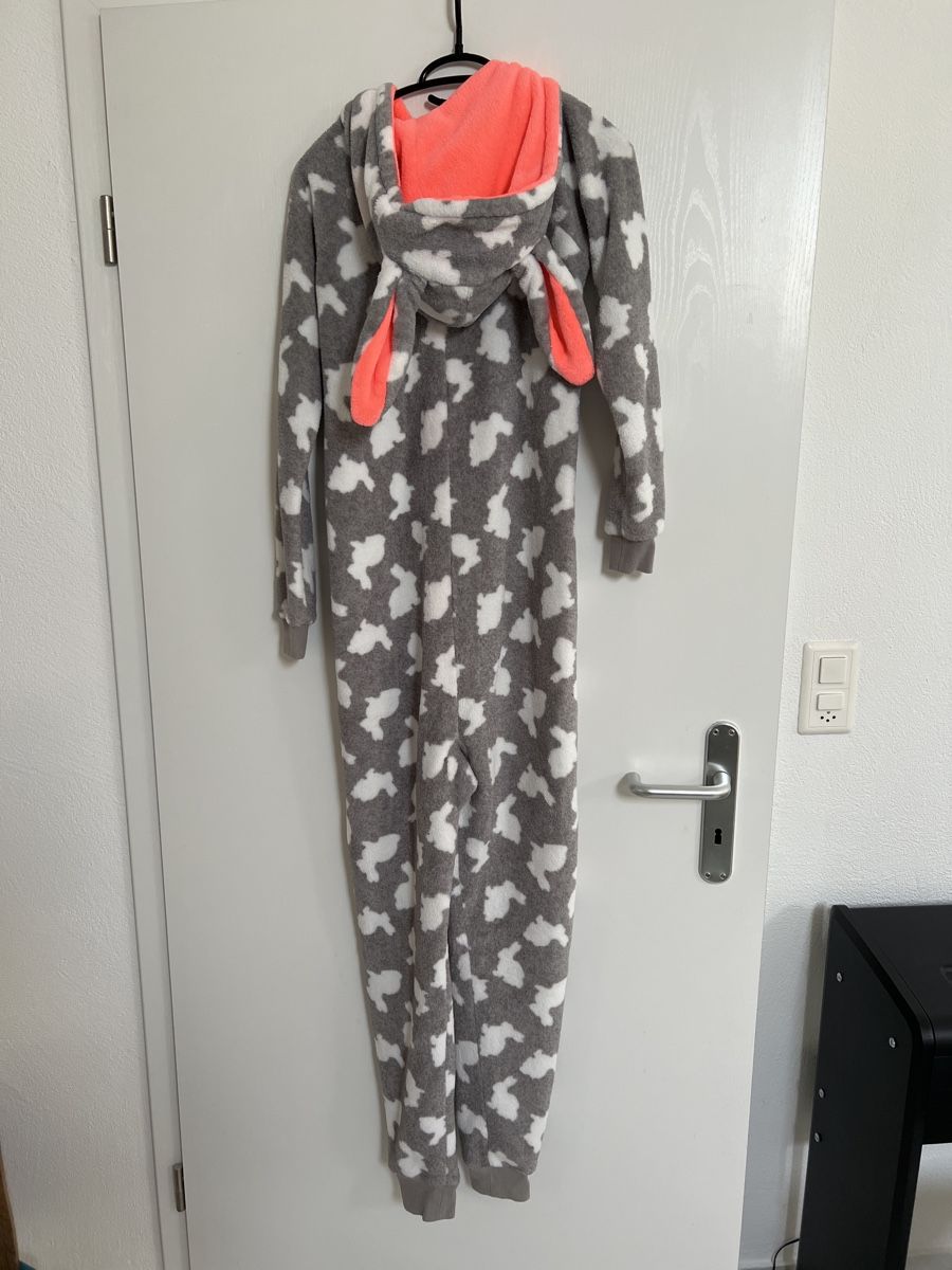 Jumpsuits: Hasen Onesie, XS, Grau/Weiss – Gebraucht aus Schübelbach von 18sunshine 1