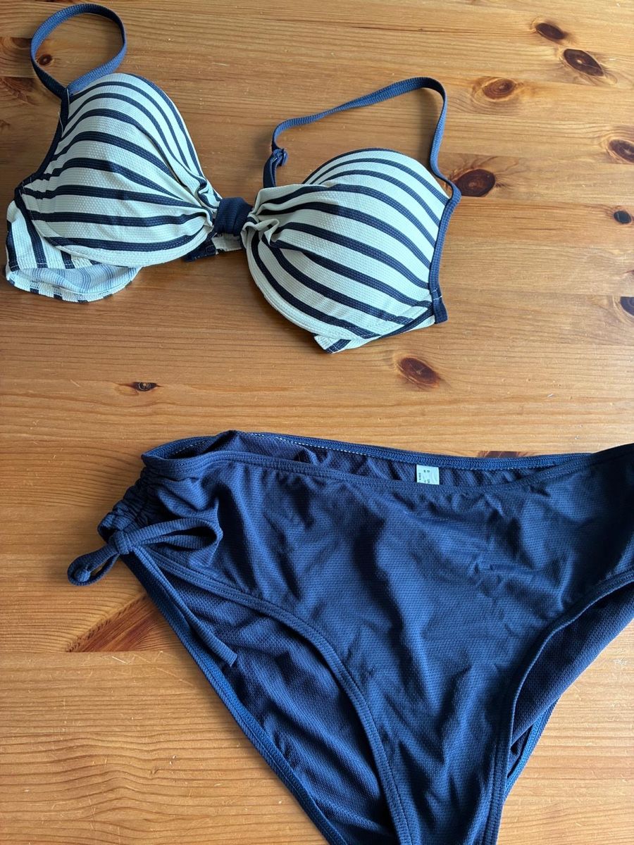Esprit Kleiderpakete: Bikinis Esprit Grösse 42B – Gebraucht aus Rotkreuz von ZG6343 2