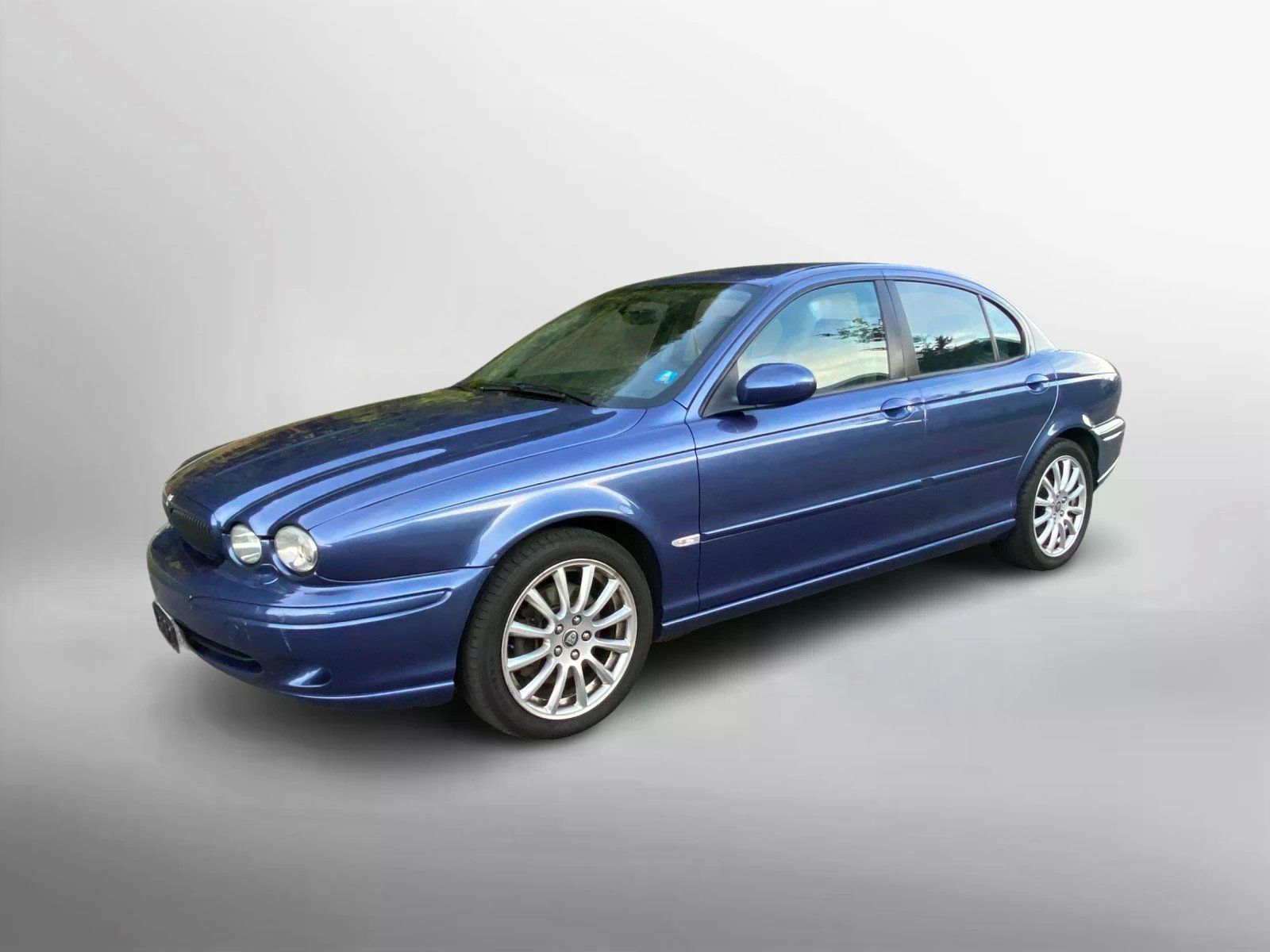 Jaguar Automobili: Jaguar X-Type 2.5l V6 SP – Difettoso da Wangen an der Aare venduto da Swiss-liq24
