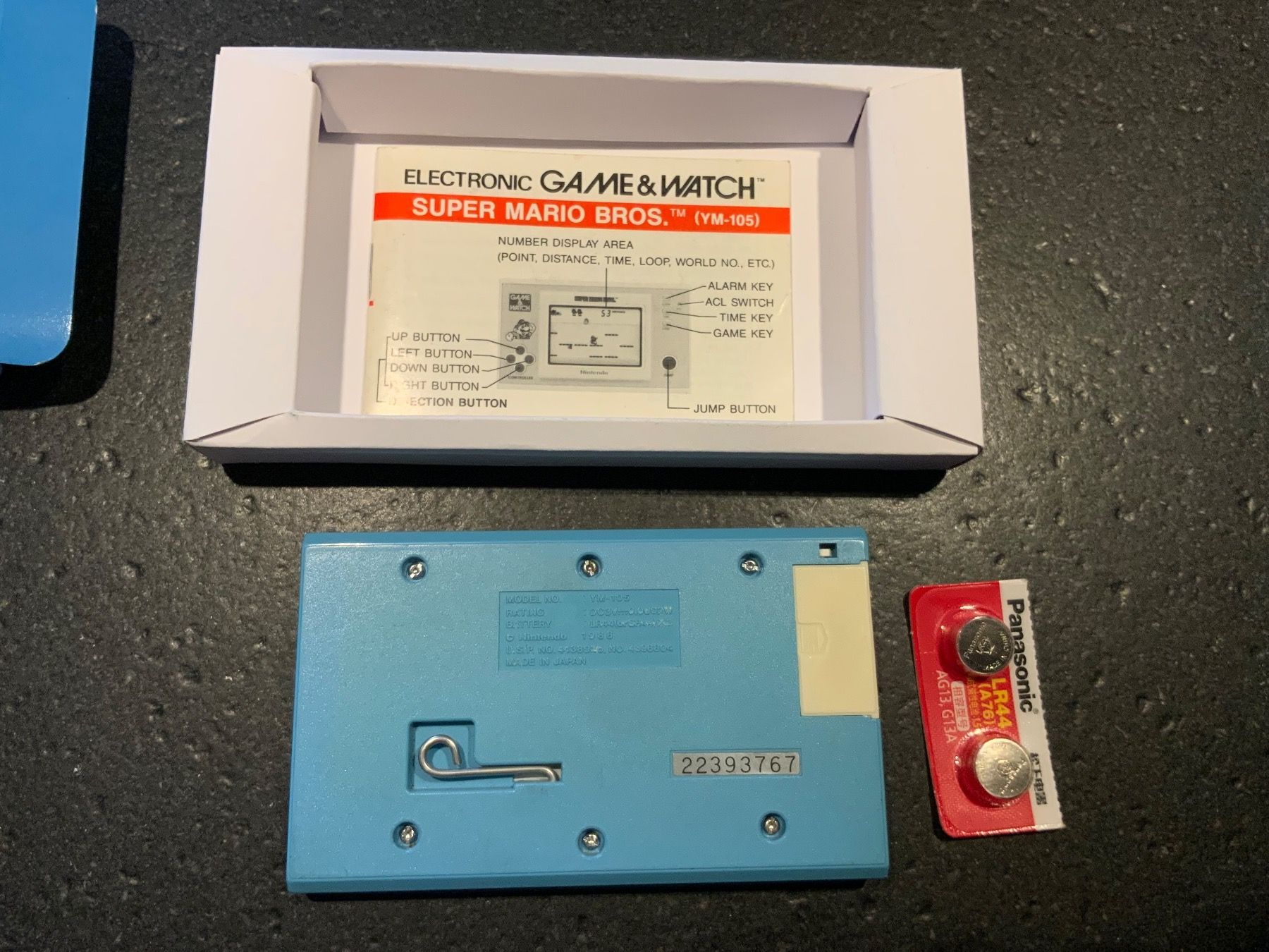 game&watch Konsolen: Nintendo Game & Watch super mario Bros 1986. – Gebraucht aus Begnins von  3