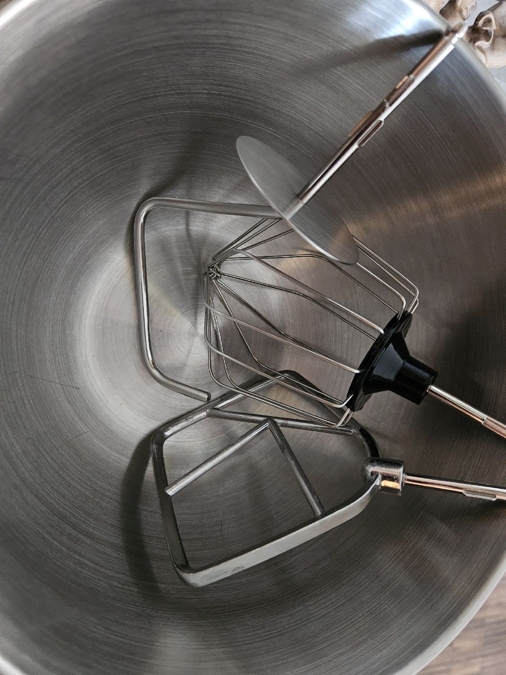 Appareils de cuisine: Knetmaschine / Küchenmaschine – D'occasion à Volketswil par leroiv 1