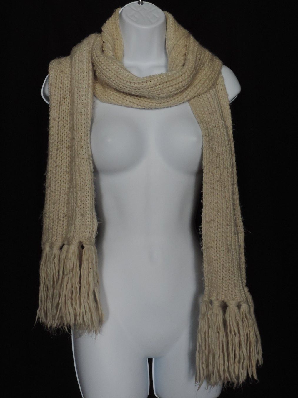 Foulard & Sciarpe: écharpe Camaïeu blanc cassé – Usato da Genève venduto da Axelle333 4