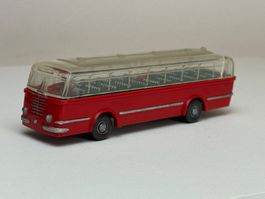 GB3- Wiking Büssing Trambus rot Chassis basaltgrau Fahrer h-