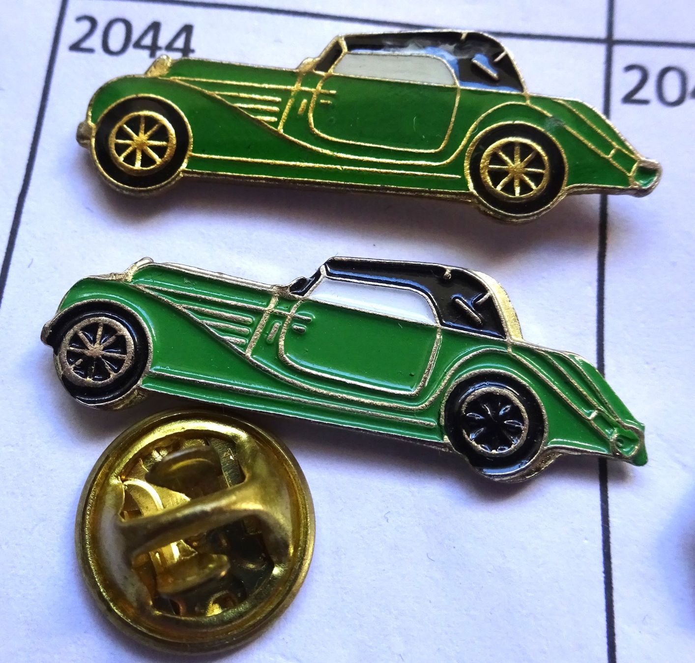 Placchette & Badge: Pin 2 Auto Grün – Usato da Utzenstorf venduto da BUtter81