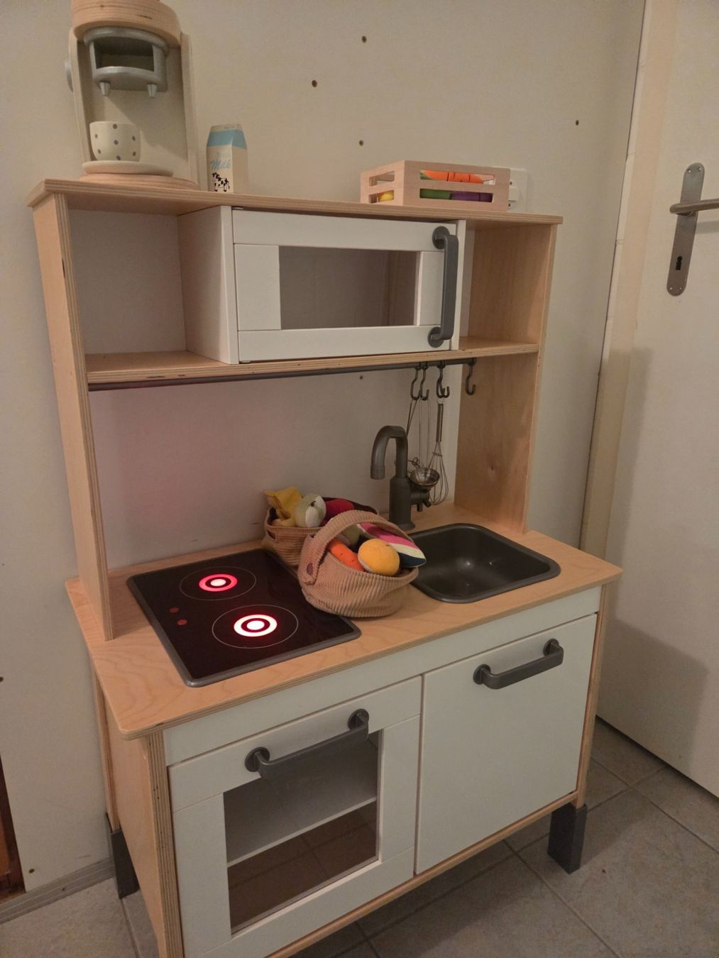Giocattoli: Kinderküche mit viel Zubehör – Usato da Hochdorf venduto da Maxii