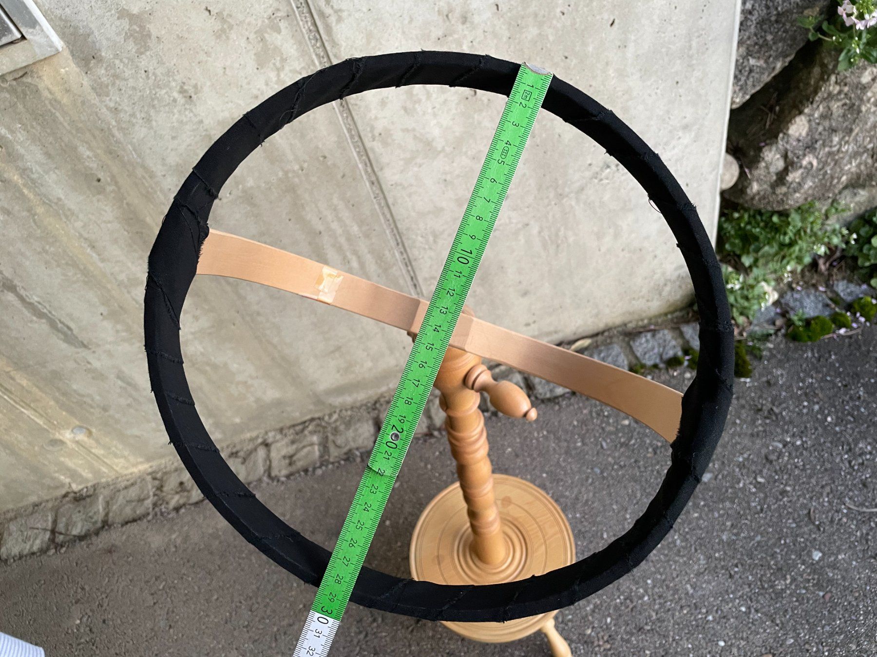 Cerchi da ricamo: Stickrahmen aus Holz – Usato da Elsau venduto da Barri.ch 7