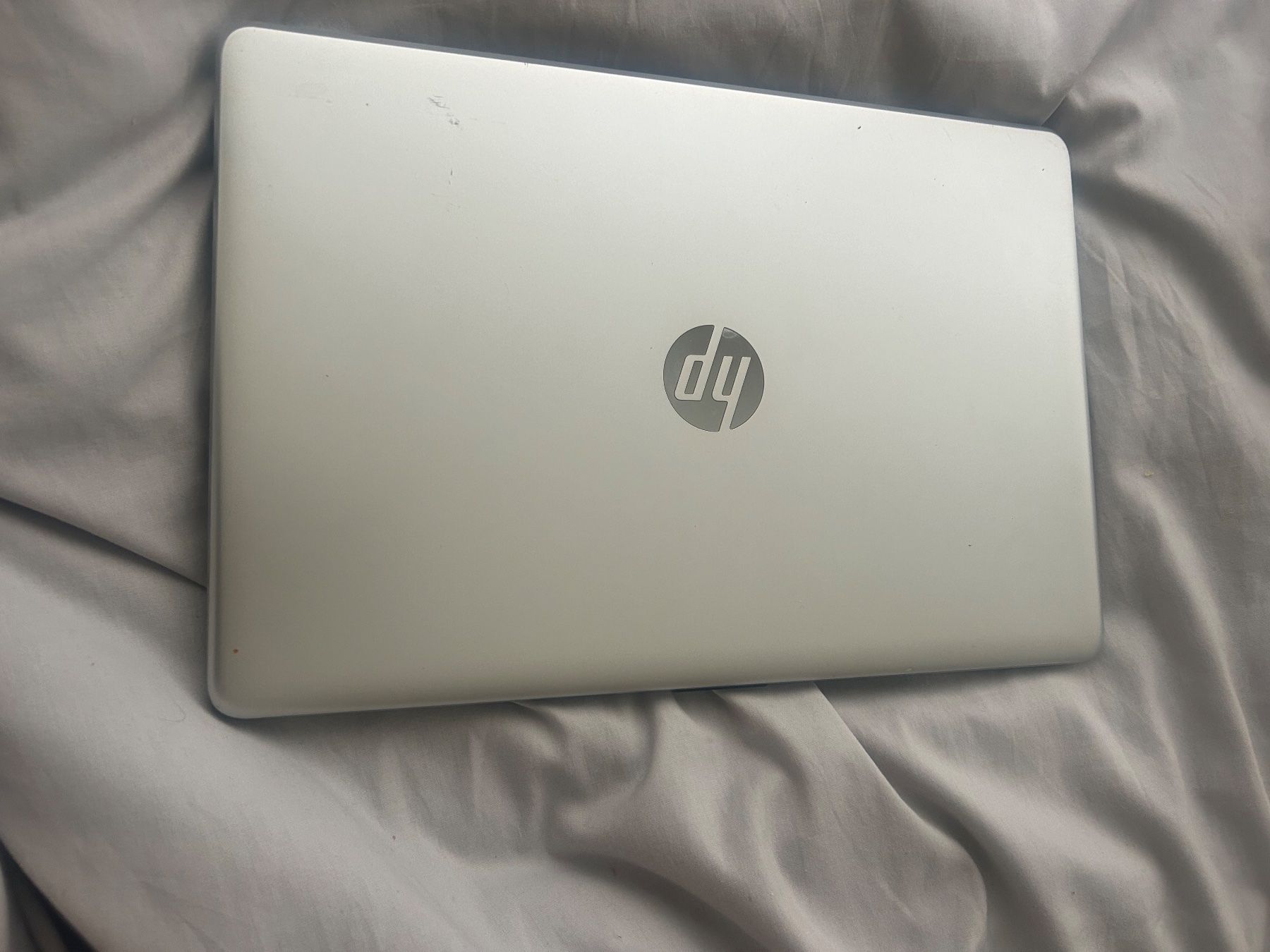 Notebook: HP Laptop i5 8GB RAM 1TB HDD Windows 11 – Usato da Zürich venduto da khriw