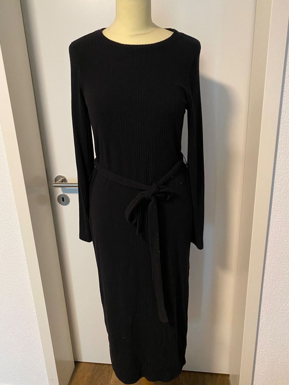 Abercrombie Vestiti: Abercrombie Strickkleid schwarz Gr. XL – Usato da Wolfwil venduto da Piccola87