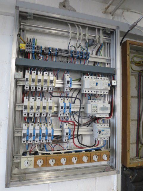 Elektrokasten | Kaufen auf Ricardo